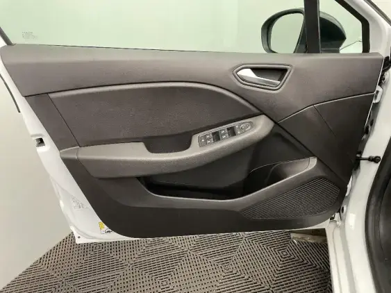 RENAULT CLIO V - voiture d'occasion - Photo 19