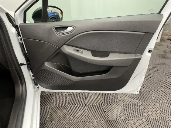 RENAULT CLIO V - voiture d'occasion - Photo 20