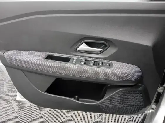 DACIA SANDERO III - voiture d'occasion - Photo 19