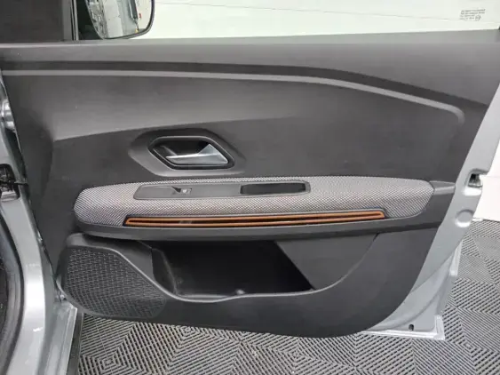 DACIA SANDERO III - voiture d'occasion - Photo 20