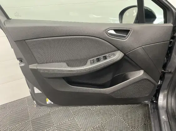 RENAULT CLIO V - voiture d'occasion - Photo 19