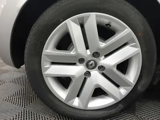 RENAULT CLIO V - voiture d'occasion - Photo 25