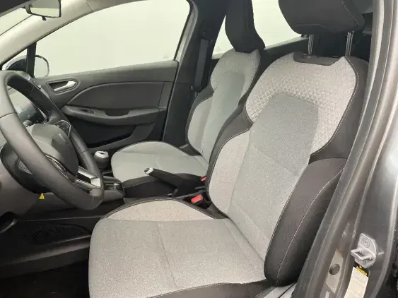 RENAULT CLIO V - voiture d'occasion - Photo 17