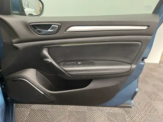 RENAULT MEGANE IV - voiture d'occasion - Photo 18