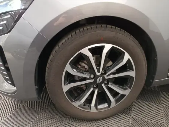 RENAULT CLIO V - voiture d'occasion - Photo 22