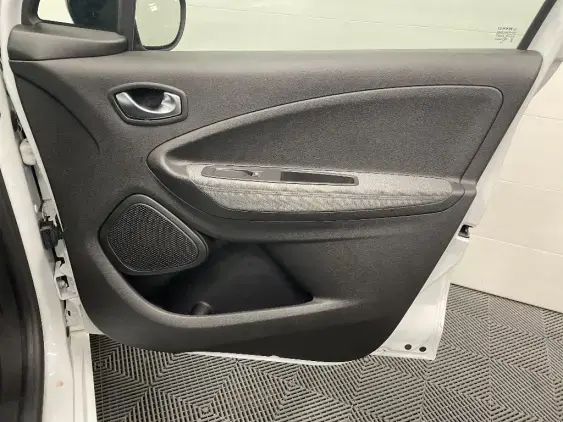 RENAULT ZOE - voiture d'occasion - Photo 20