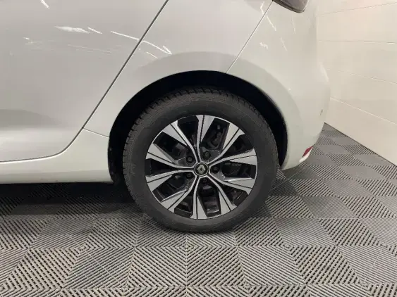 RENAULT ZOE - voiture d'occasion - Photo 24