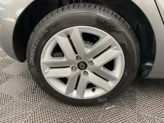 RENAULT CLIO V - voiture d'occasion - Photo 24