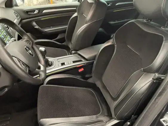 RENAULT MEGANE ESTATE IV - voiture d'occasion - Photo 18