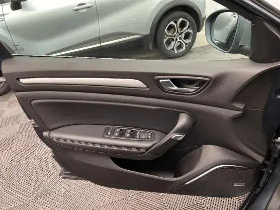 RENAULT MEGANE ESTATE IV - voiture d'occasion - Photo 19