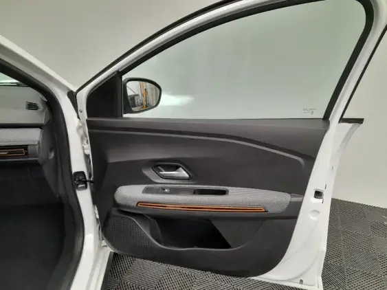 DACIA SANDERO III - voiture d'occasion - Photo 20