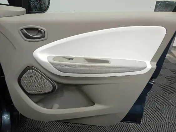 RENAULT ZOE - voiture d'occasion - Photo 18