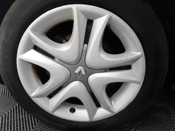 RENAULT ZOE - voiture d'occasion - Photo 21