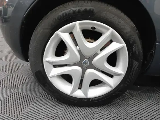 RENAULT ZOE - voiture d'occasion - Photo 23