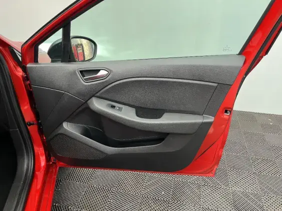 RENAULT CLIO V - voiture d'occasion - Photo 19