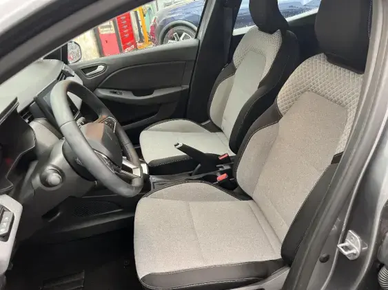 RENAULT CLIO V - voiture d'occasion - Photo 17