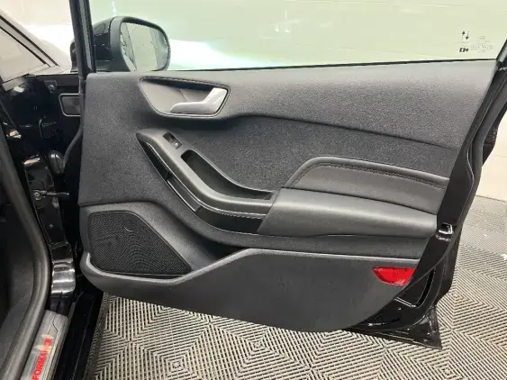 FORD FIESTA VII - voiture d'occasion - Photo 19