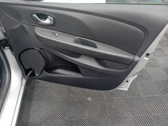 RENAULT CLIO ESTATE IV - voiture d'occasion - Photo 20