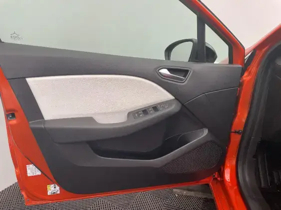 RENAULT CLIO V - voiture d'occasion - Photo 19