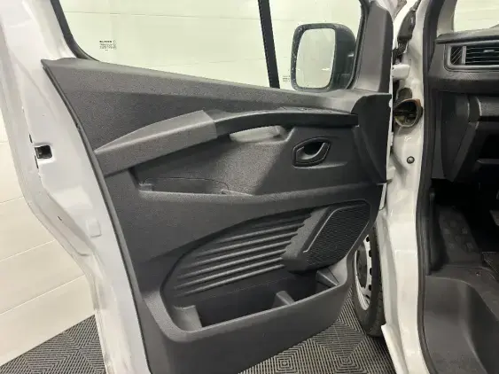RENAULT TRAFIC FG III - voiture d'occasion - Photo 19