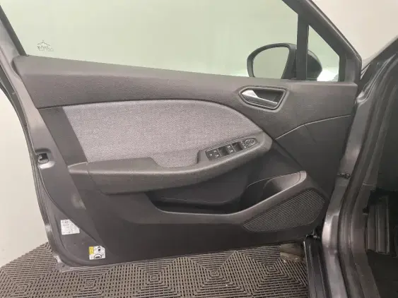 RENAULT CLIO V - voiture d'occasion - Photo 19