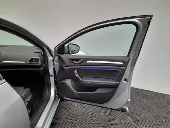 RENAULT MEGANE IV - voiture d'occasion - Photo 18