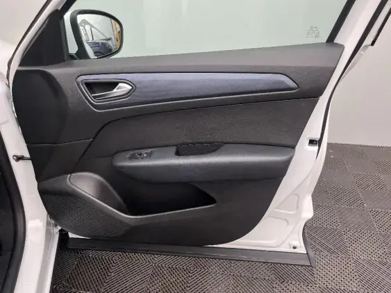 RENAULT ARKANA - voiture d'occasion - Photo 18