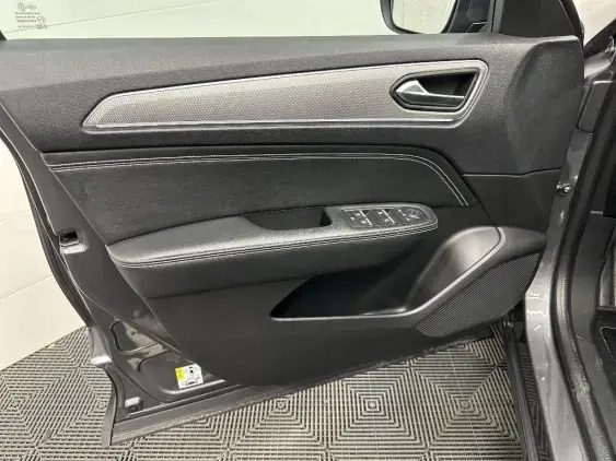 RENAULT ARKANA - voiture d'occasion - Photo 19