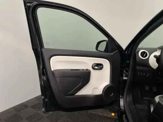RENAULT TWINGO III - voiture d'occasion - Photo 18