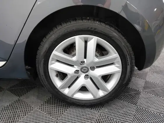 RENAULT CLIO V - voiture d'occasion - Photo 23