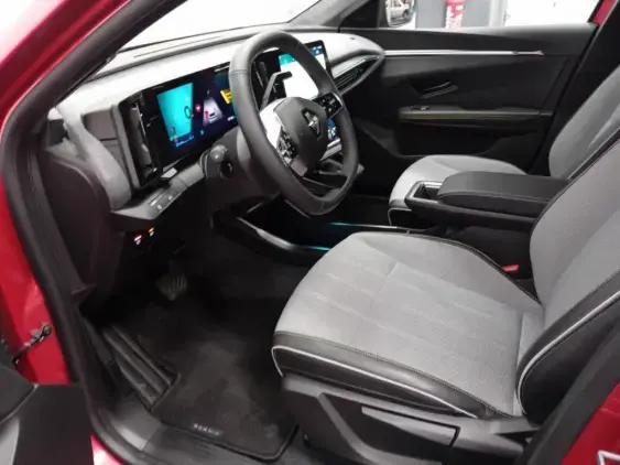 RENAULT SCENIC V ELECTRIQUE - voiture d'occasion - Photo 17