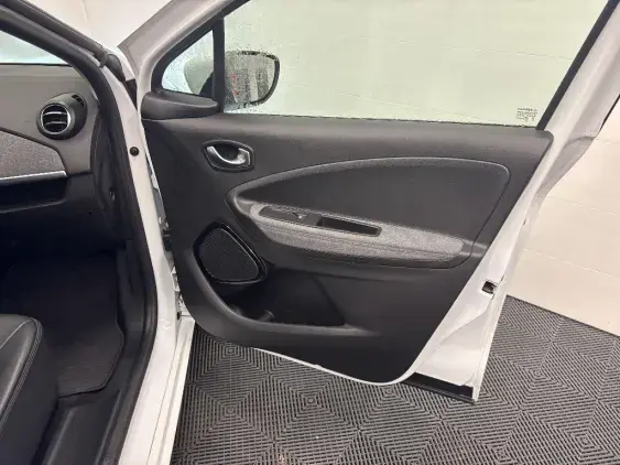RENAULT ZOE - voiture d'occasion - Photo 20
