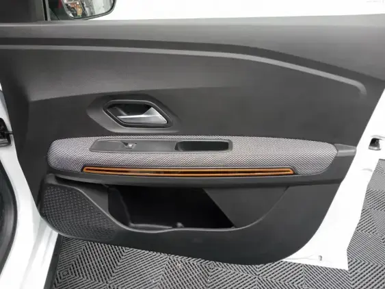 DACIA SANDERO III - voiture d'occasion - Photo 19