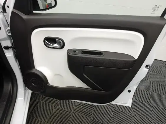 RENAULT TWINGO ELECTRIQUE III - voiture d'occasion - Photo 19
