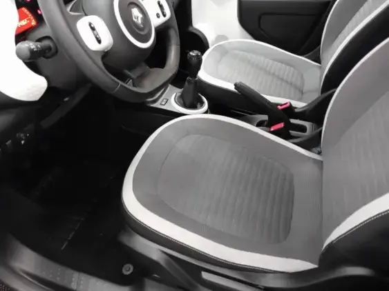 RENAULT TWINGO III - voiture d'occasion - Photo 16