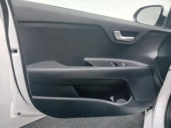 KIA RIO IV - voiture d'occasion - Photo 18