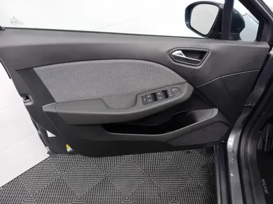RENAULT CLIO V - voiture d'occasion - Photo 19
