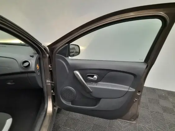 DACIA SANDERO II - voiture d'occasion - Photo 18