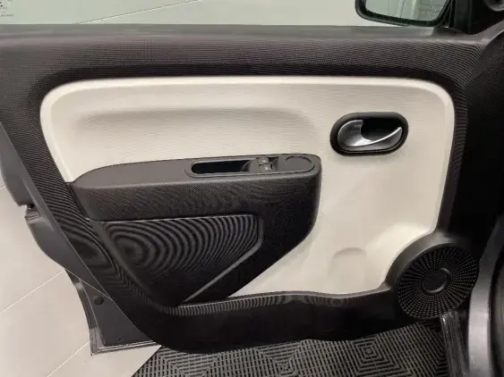 RENAULT TWINGO III - voiture d'occasion - Photo 17