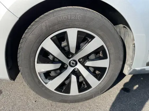 RENAULT CLIO V - voiture d'occasion - Photo 22