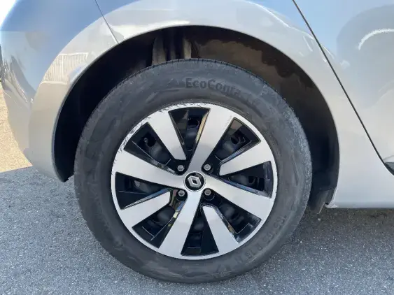 RENAULT CLIO V - voiture d'occasion - Photo 24