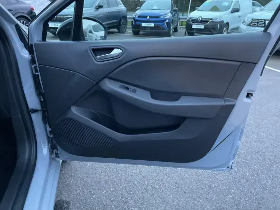 RENAULT CLIO V SOCIETE - voiture d'occasion - Photo 18