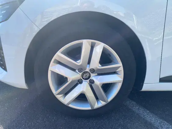 RENAULT CLIO V - voiture d'occasion - Photo 17