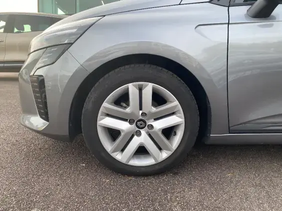 RENAULT CLIO V - voiture d'occasion - Photo 17