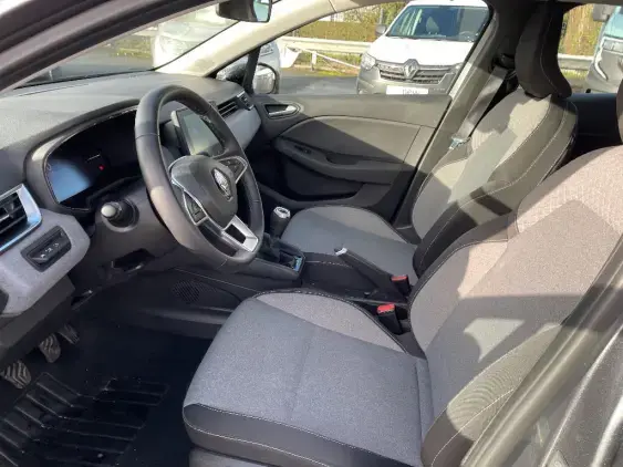 RENAULT CLIO V - voiture d'occasion - Photo 18