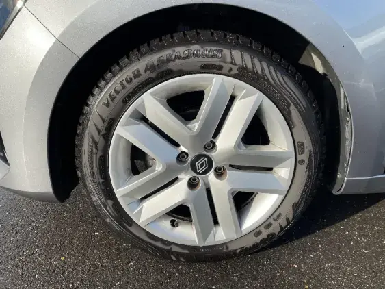 RENAULT CLIO V - voiture d'occasion - Photo 22