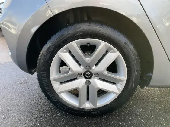 RENAULT CLIO V - voiture d'occasion - Photo 24