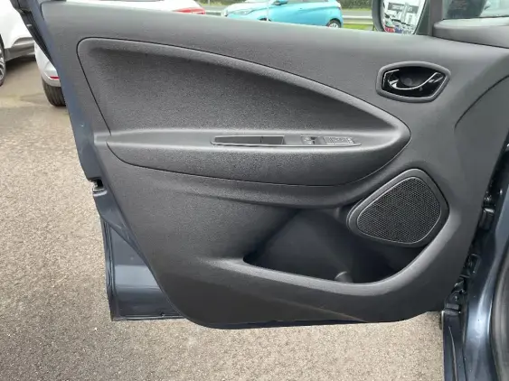 RENAULT ZOE - voiture d'occasion - Photo 17