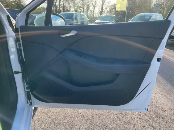 RENAULT CLIO V - voiture d'occasion - Photo 18