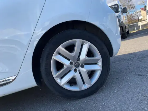 RENAULT CLIO V - voiture d'occasion - Photo 21